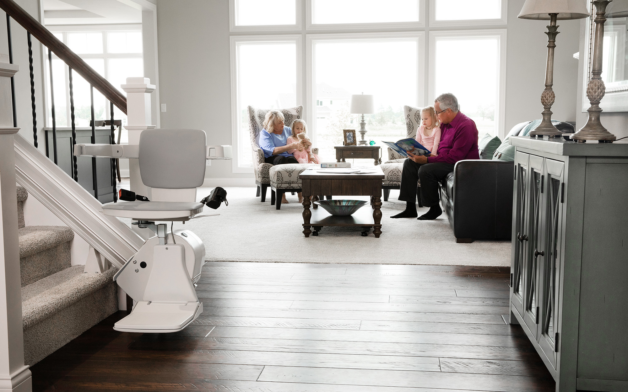 Bruno Elan Familiy In Background